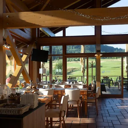 Green Inn Hotel 4*