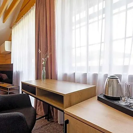 Hotel Green Inn Hotel 4*