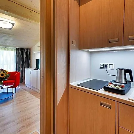 Green Inn Hotel 4*