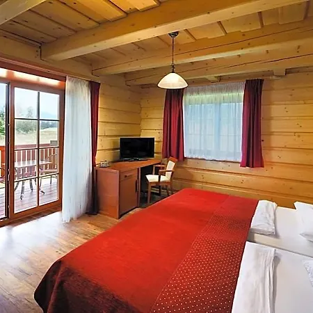 Green Inn Hotel 4*