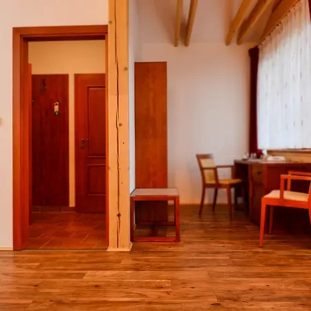 Green Inn Hotel 4*