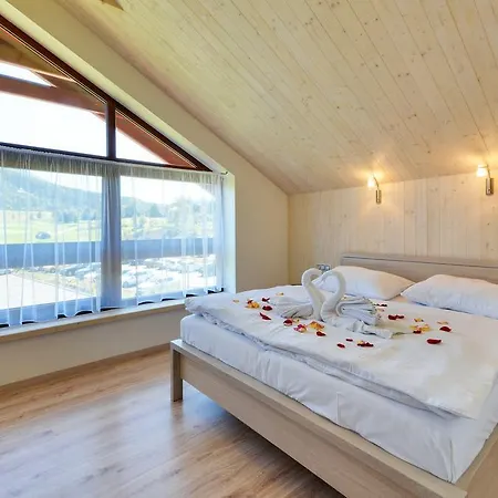 Hotel Green Inn Hotel 4*