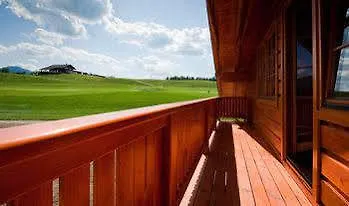 Green Inn Hotel Otel 4*