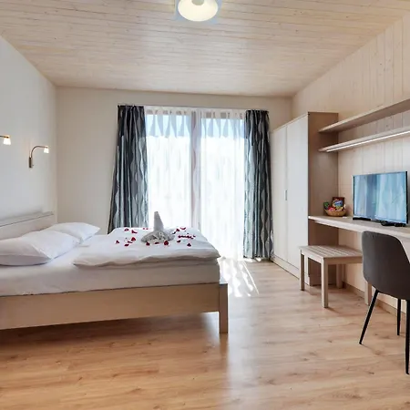 Green Inn Hotel Hotel 4*