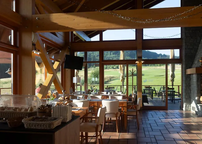 Green Inn Hotel 4*