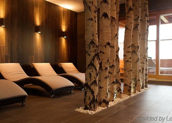 Green Inn Hotel 4*