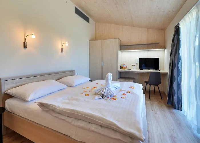 Green Inn Hotel Hotel 4*