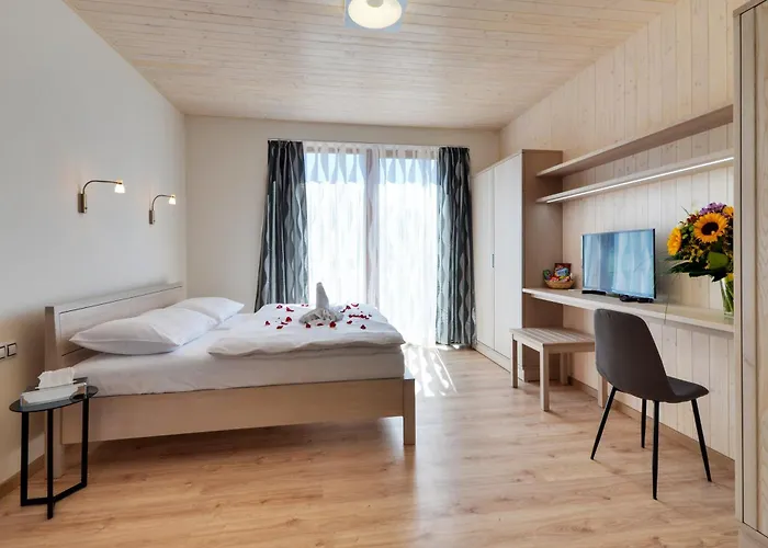 Green Inn Hotel Hotel 4*